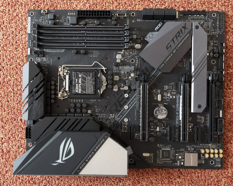 Asus-ROG-Strix-Z390-F-Gaming-Motherboard 20201120 Dsc6036011721 00RAWb crop